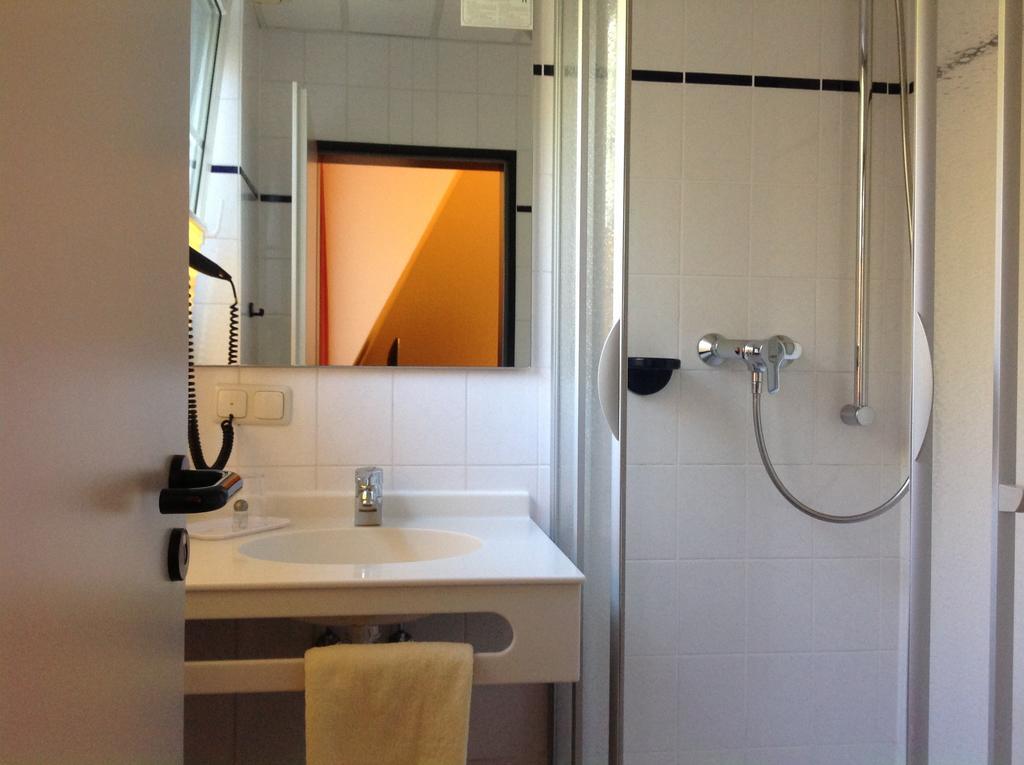 Duenenhotel Am Meer Rostock Room photo