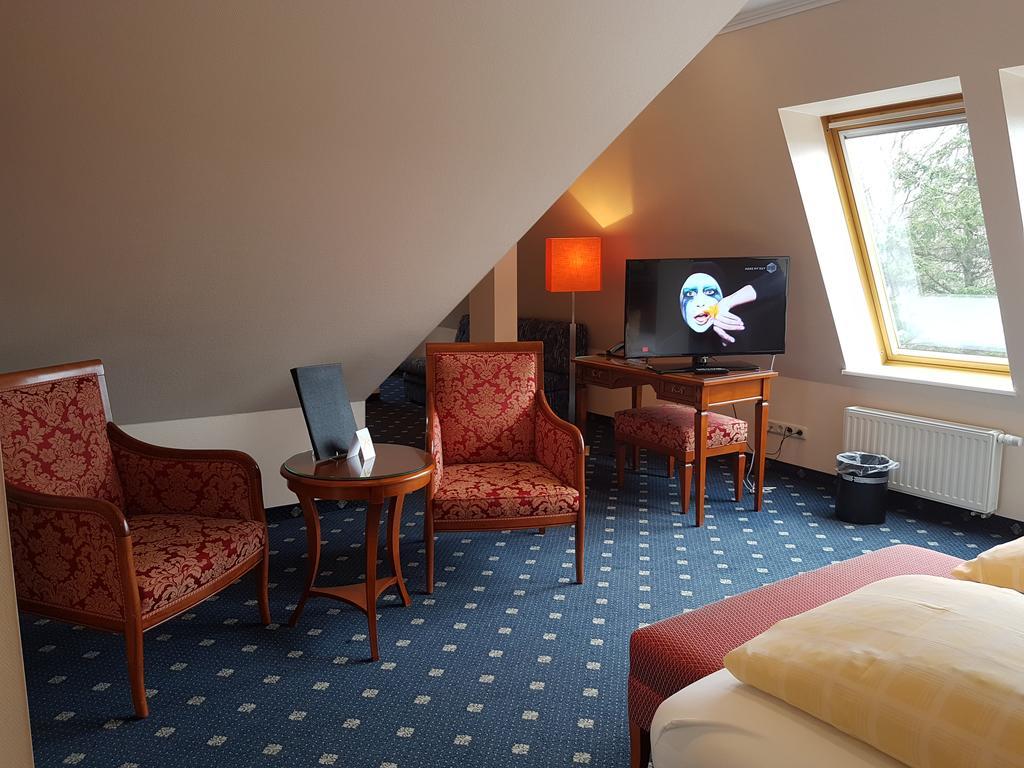 Duenenhotel Am Meer Rostock Exterior photo